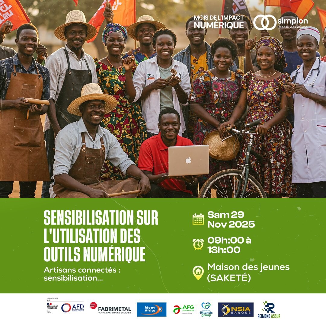 Groupe de jeunes artisans souriants avec ordinateur portable en plein air.