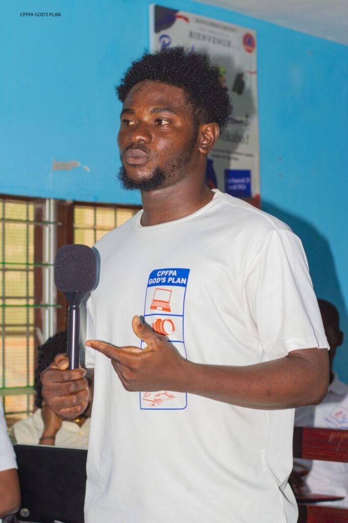 Atelier Canva au CFPA God’s Plan — photo 12