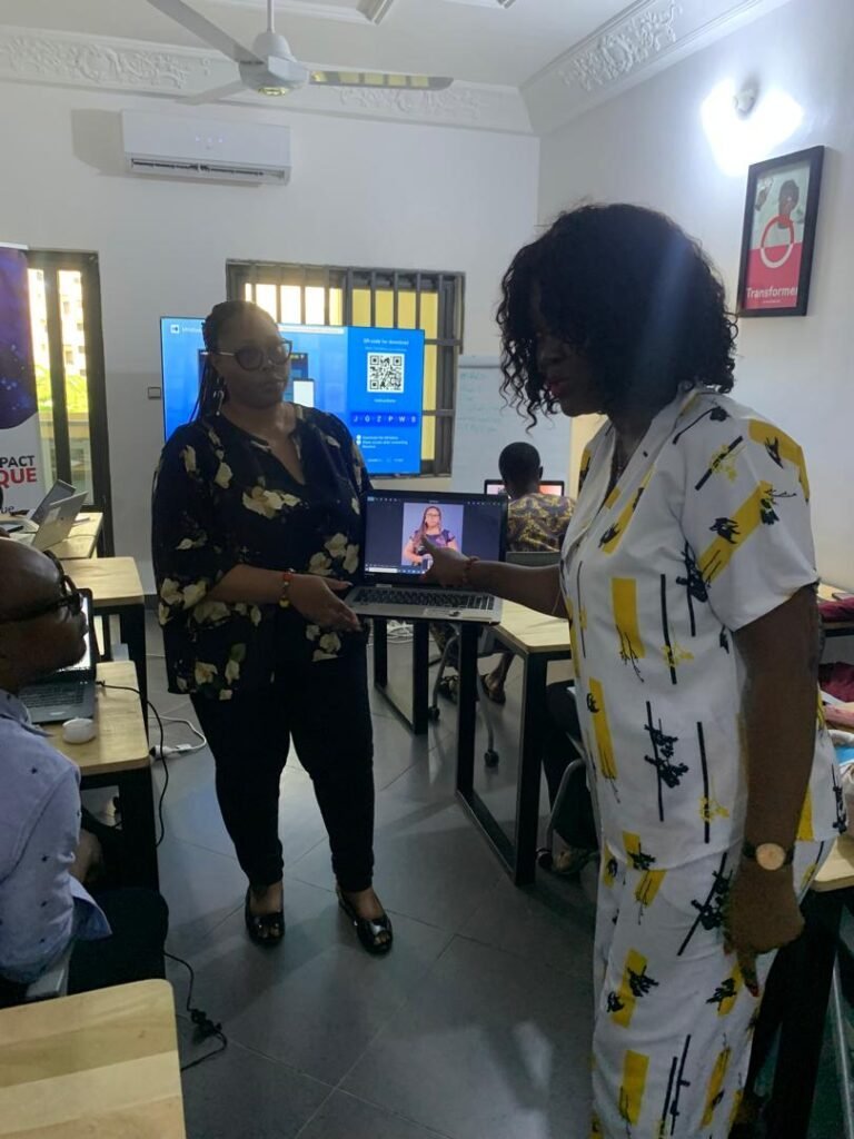 Atelier « Refaire son CV avec Canva » — photo 3