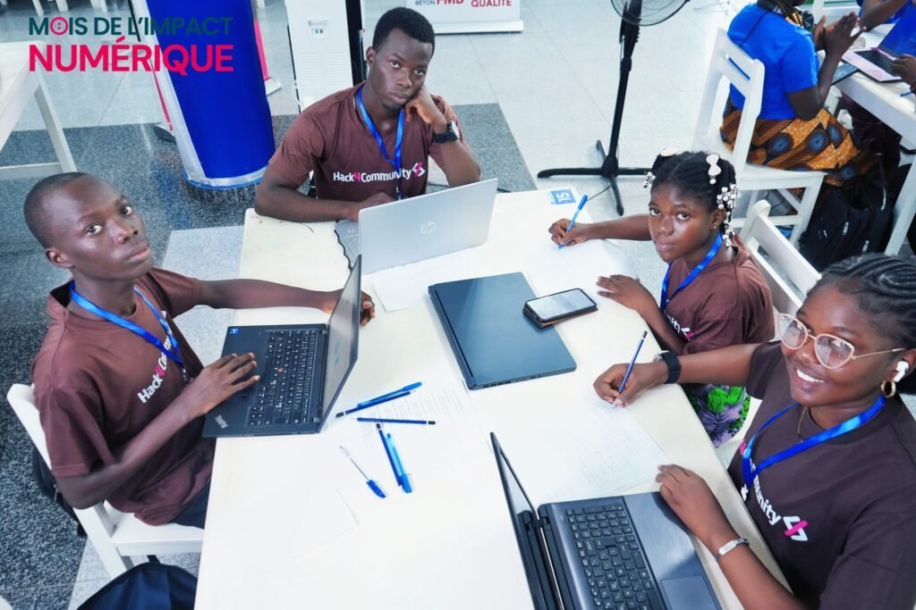 Équipe Innovation Squad au Hack4Community — photo 5