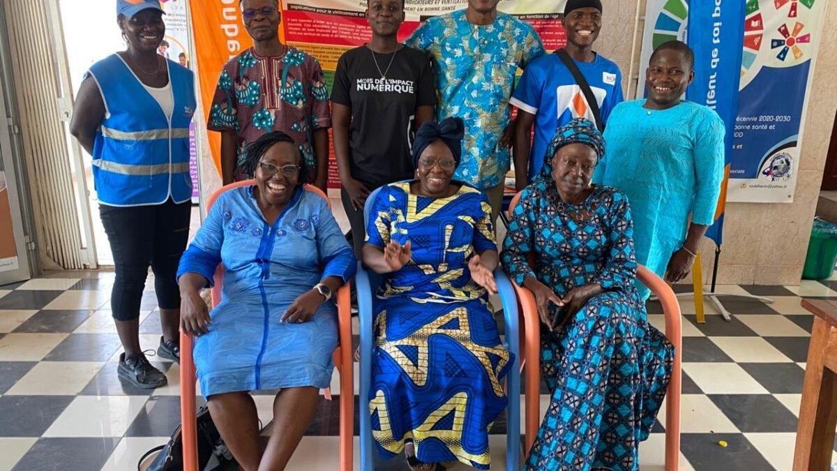 Les seniors à la découverte du numérique : une session inclusive portée par Digital Learning Community, VoDel Action ONG et Simplon Bénin