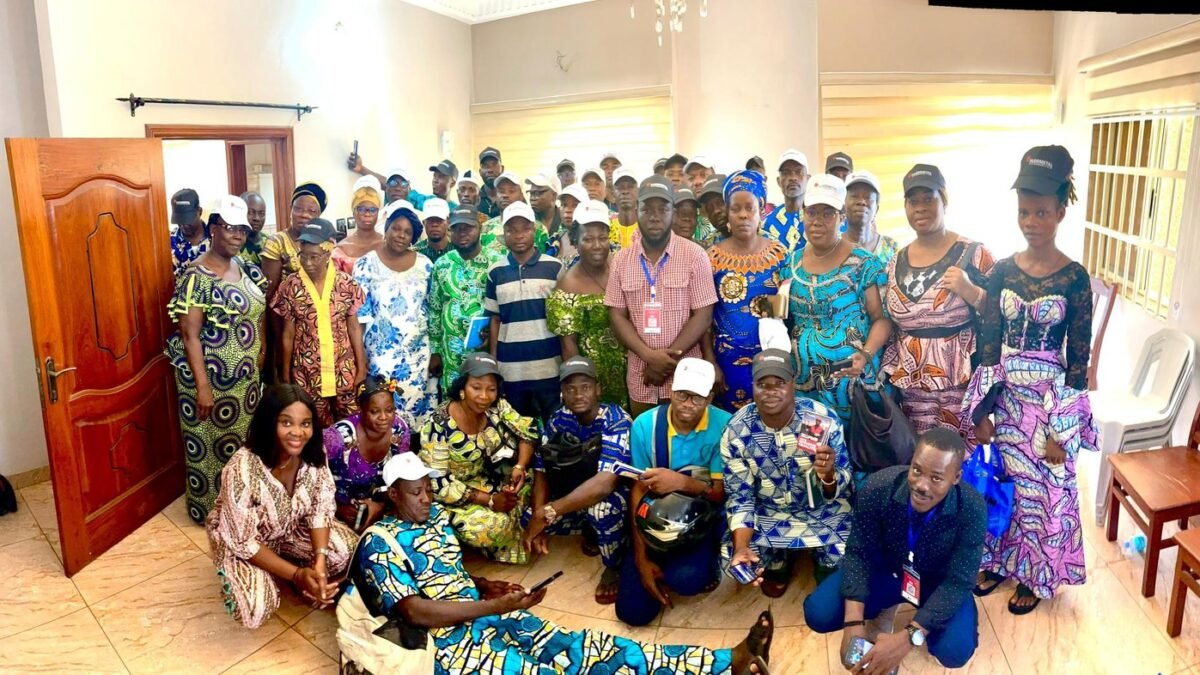 Sensibilisation aux outils numériques à Porto-Novo : les artisans se forment pour booster leur visibilité